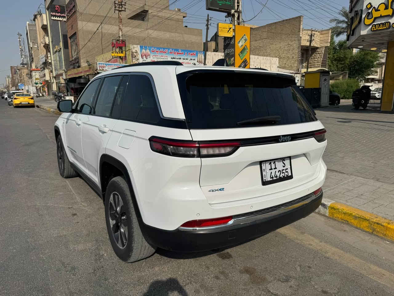 جيب موديل 24 فول لفول 1/1 بلكن مكينه 2000 تيربو رقم بغداد باسمي صور الحادث والسونر بالمنشور للاستفسار *********** مكانها بغداد
