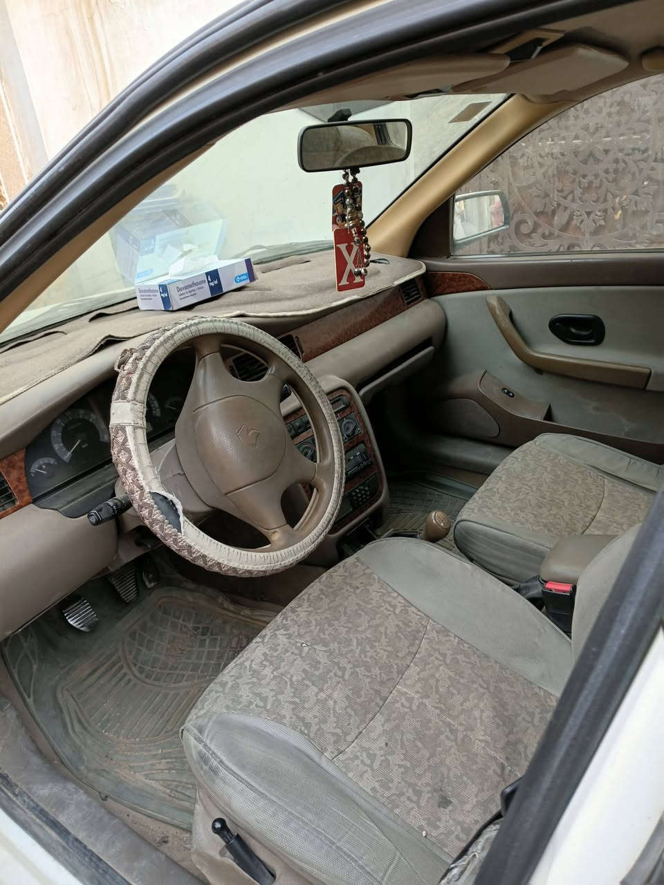 السلام عليكم...
سمند للبيع موديل ٢٠١٢ رقم واسط انكليزي السياره بأسمي كير محرك مكفول تبريد ثلج تخم تاير جديد السياره بيها جراد قليل بالبنيد والصندوق السعر ٤٥ ورقه وبيها مجال للشراي 
مكاني بغداد الكماليه 
***********

