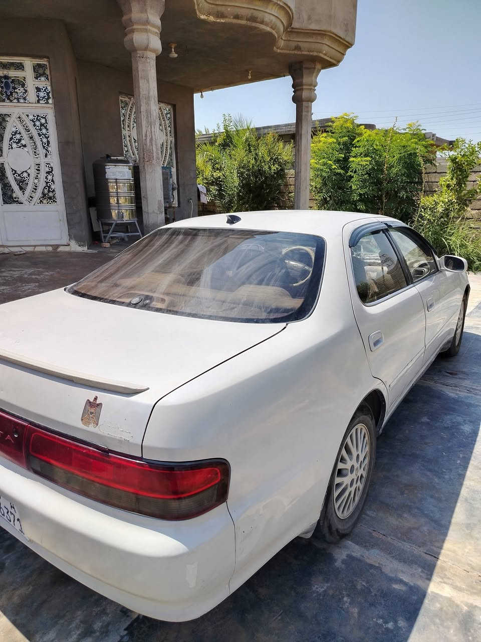 يالله 
سلام عليكم 
سيارة اكرسته موديل 93 بسمي رقم كركوك مصفرة من هيئه وغرامات كامله من كلشي محرك ونجي سيارة خير من الله  نضيفه مال جناي مرتبها على ايدي متوازي على بيعتها سبب الضروف مكاني ديالى سد حمرين 
*********** بي واتساب  الي يحب يتواصل وياي او يتصل عليه
