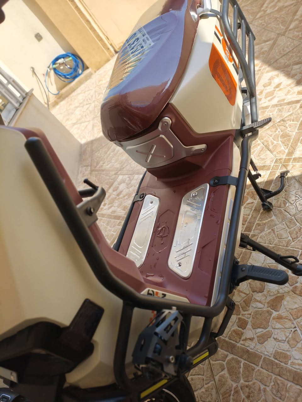 دراجة ريان وحش الكون جديده تاريخ الشراء 2026/4/26 حدها بيت وشغل ماشيه ٢٠٠٠ سعرها مليون و٢٧٥بيها مجال للشراي  للتواصل  واتساب ***********
