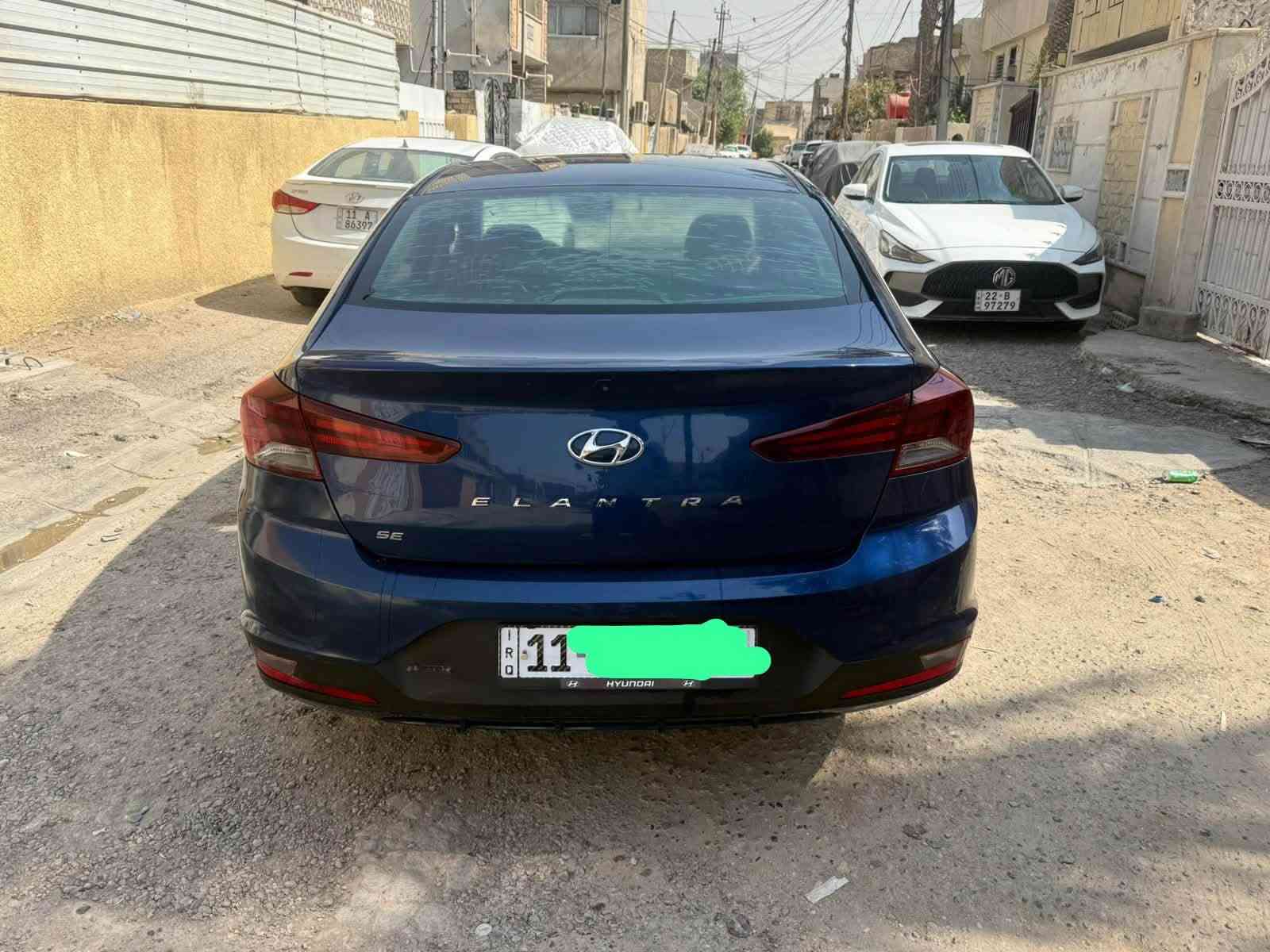 السلام عليكم
النترا مديل 2019 امريكي 
حادثها جاملغ وبنيد. مصلحات نفسهن. بدون تبديل بدون دواخل
شاصي لغد مكفول. 
مكينه 2000 دوش مكفوله 
كيرها At بلادي مكفول. 
تبريد. ثلج ⛄️ 
صدر امامي خلفي جديد
تخم تاير. جديد
تخم ويل جديد 
مواصفات العاديه معروفه. 
شاشه بلاديه 
كامره. بلاديه
تحكمات ستيرن 
وضعيات قياده 
السياره مناقصها اي شي كلشي جاهز 
 السياره بسمي. 
سنويه مجدده 31 
هزه جديده 
رقم جديد.  
جاهزه ع اخير شي. 
السعر 115 وبيها مجال 
مكان السياره بغداد 
*********** 
ملاحضه 
صور حادثها مرفق بلمنشور
