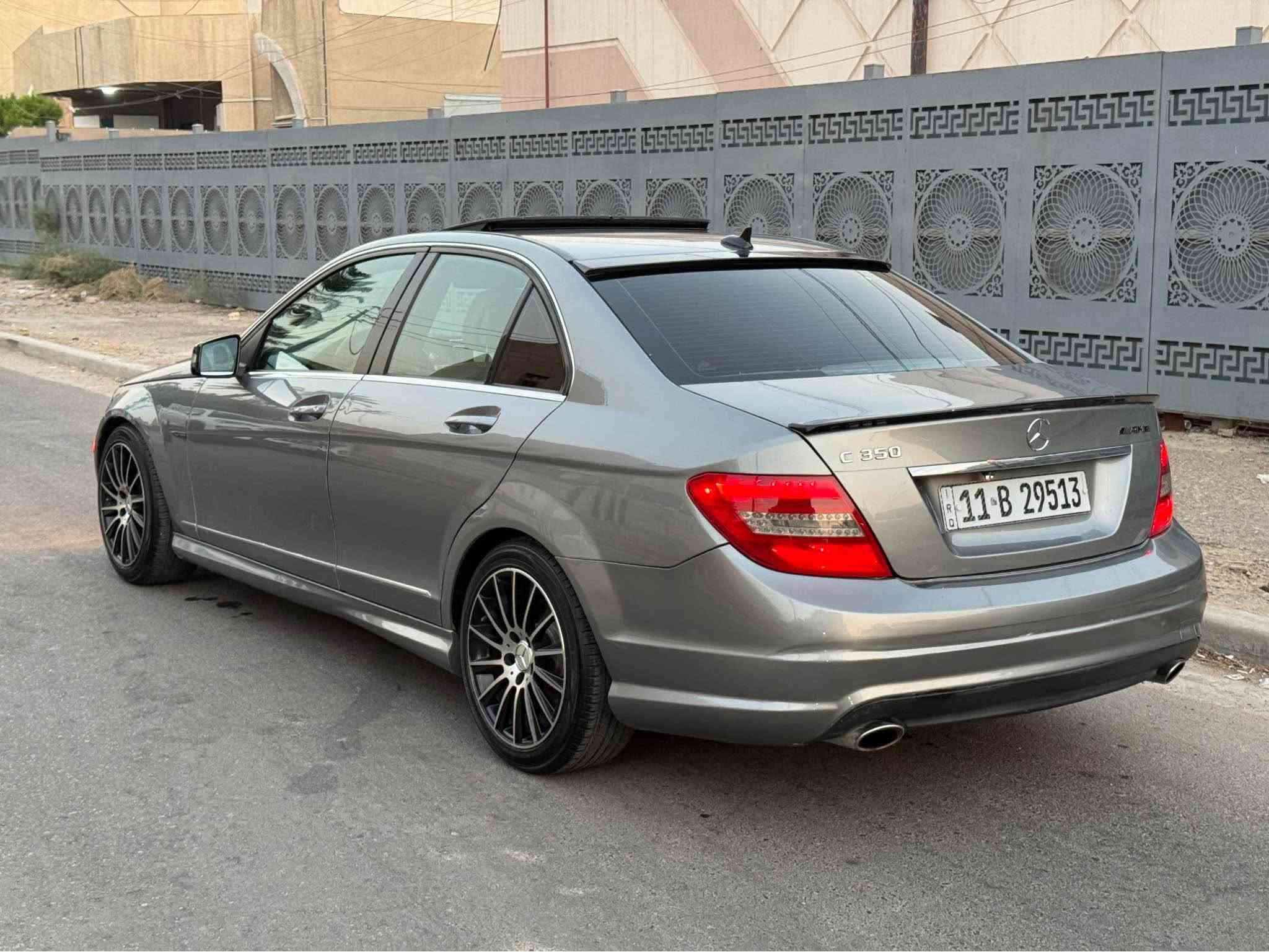 بيع او مراوس حسب القناعه ،، مرسيدس c350 موديل 2008 محرك 6 سلندر البلاد حجم 3500 السياره بيها كت c63 ,, وارد امريكي صبغ قطعتين الجاملغات الخلفيه بدون دواخل وقطعتين كلير فقط البوب الخلفيه توحيد لون ،، بقيه السياره كفاله ،، محرك وكير مبدلات جدد مال وارد ،، صدر كله جديد ،، تبريد ثلج ،، المواصفات فول ،، السياره جاهزه من كل النواحي ،، رقم بغداد دولي وبأسمي المكان بغداد حي الخضراء ،، السعر 110 ورقه 
*********** بغداد, العراق
