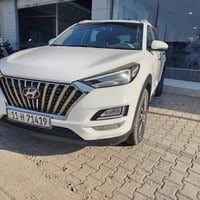 توكسان ٢٠٢٠ • ماشيه ١١٧٠٠٠ • رقم بغداد