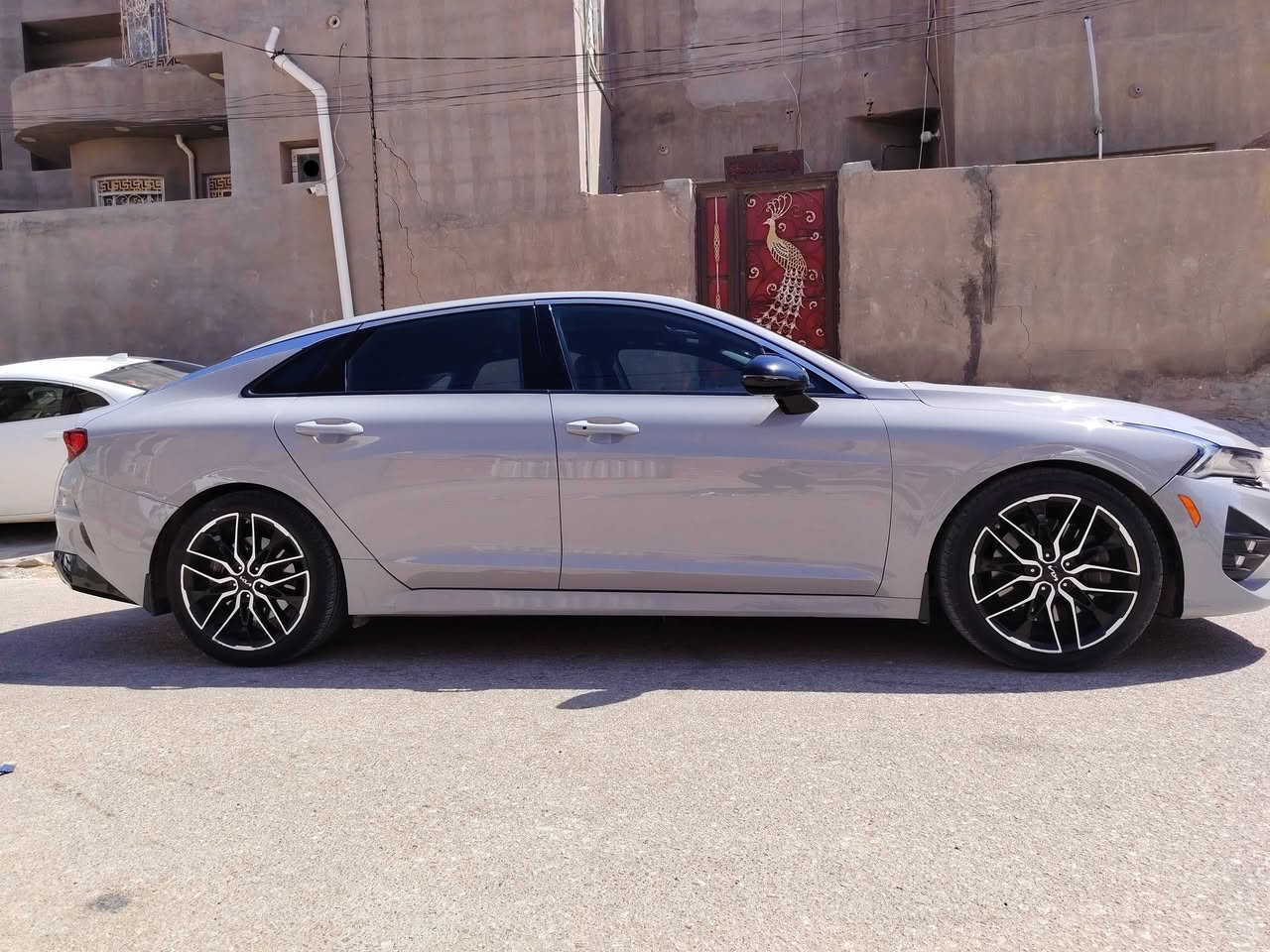 السلام عليكم
  K5 GT 2500 Turbo
كي فايف جي تي موديل 22 رقم بغداد الدولي 
مكينه 2500 تيربو فول مواصفات حادث خفيف بنيد بلاد فقط صبغ مع بارد قليل بدور الجاملغ الخلفي  بدون صبغ وصور الحادث بالمنشور السعر 183 وبيها مجال قليل ترهم مراوس بسياره سعر أقل
المكان النجف
***********
***********
