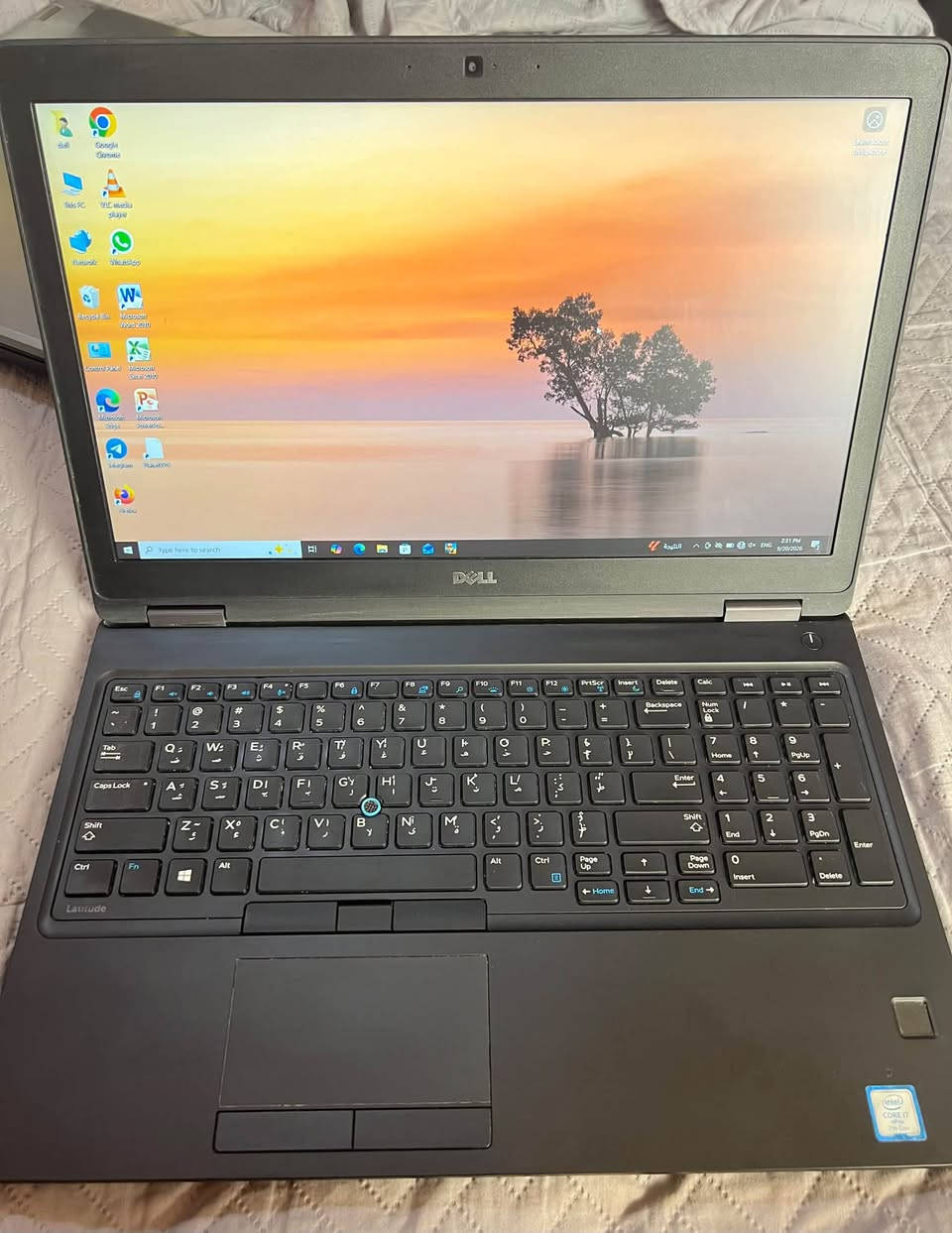 :

💻🔥 للبيع Dell Latitude 5580 – Core i7 الجيل السابع

🎓 مناسب جدًا لطلاب الهندسة والدراسة والبرامج الهندسية، وكذلك للاستخدام اليومي والعمل.

🔹 المعالج: Intel Core i7-7820HQ – الجيل السابع
🔹 RAM: 8GB DDR4 – 2400MHz
#🔹 كارت الشاشة: NVIDIA GeForce 940MX – 2GB
🔹 كارت إضافي: Intel HD Graphics 630
#🔹 التخزين: SSD 256GB ⚡
🔹 النظام: Windows 10 Pro – 64 Bit
🔹 كيبورد عربي + إنكليزي
🔹 Numpad لوحة أرقام كاملة
🔹 ⭐ قارئ بصمة Fingerprint لفتح الجهاز بسهولة وأمان
🔹 شاشة بحجم مناسب للدراسة والعمل
🔹 الجهاز عملي ومواصفاته موضحة بالصور

✨ من أبرز مميزاته:
Core i7 الجيل السابع + كارت شاشة منفصل NVIDIA 2GB + SSD + بصمة، لذلك يعتبر خيارًا مناسبًا للطالب خصوصًا طلاب الهندسة.

💰 السعر: 350 الف
📍 المكان: بغداد
***********

نص مكتوب في الصور:
- Settings
- Home
- Find a setting
- System
- Battery
- Storage
- Tablet
- Multitasking
- Projecting to this PC
- Shared experiences
- System Components
- Clipboard
- Remote Desktop
- Optional features
- About
- Type here to search
- Your PC is monitored and protected.
- See details in Windows Security
- Installed RAM
- 8.00 GB
- Speed: 2400 MHz
- Processor
- Intel(R) Core(TM)
- i7-7820HQ CPU @
- 2.90GHz
- 2.90 GHz
- Graphics Card
- 2 GB
- Multiple GPUs installed
- 238 GB
- 46 GB of 238 GB used
- DESKTOP-LEI8GTS
- Latitude 5580
- Rename this PC
- Device Specifications
- Copy
- Device Name
- Device ID
- Product ID
- System Type
- Pen and touch
- Intel(R) Core(TM) i7-7820HQ CPU @ 2.90GHz 2.90 GHz
- 8.00 GB (7.86 GB usable)
- NVIDIA GeForce 940MX (2 GB), Intel(R) HD Graphics 630 (128 MB)
- 238 GB SSD SSD 256GB
- 672FBA7F-13CC-46F5-A1A2-712C52AAFB50
- 00330-80000-00000-AA761
- 64-bit operating system, x64-based processor
- No pen or touch input is available for this display
- Related settings
- Change product key or upgrade your
- edition of Windows
- Read the Microsoft Software License
- Terms
- BitLocker settings
- Device Manager
- System protection
- Advanced system settings
- Rename this PC (advanced)
- Get help
- Give feedback
- 2:47 PM
- 9/20/2026
- 672FBA7F-13CC-46F5-A1A2-712C52AAF50
- Frequently asked questions
- How does having 8-16 GB of RAM impact my PC's performance? Can I run modern applications smoothly with this RAM capacity?
- Is my GPU sufficient for high end gaming and video experience? How can having a dedicated GPU enhance my experience and productivity?
- Am I running the latest version of the Windows OS? What is the latest Windows version?
- Windows Specifications
- Edition
- Windows 10 Pro
- Version
- 22H2
- Installed on
- 7/22/2026
- OS Build
- 19045.6466
- Read the Microsoft Services Agreement that applies to our services
- Related
- 2:48 PM
- ENG
- أيام حارة قادمة