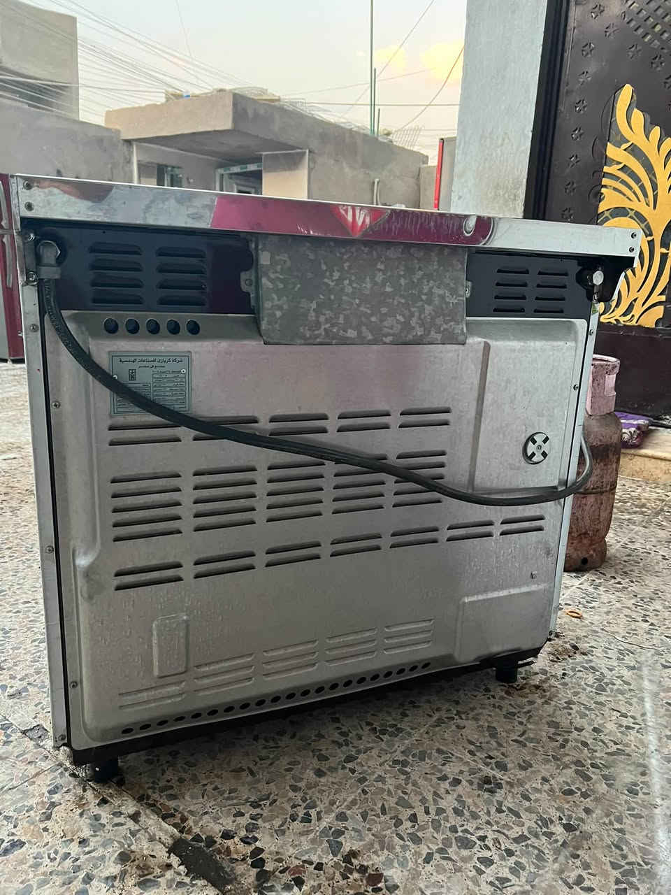 السلام عليكم طباخ كريازي نضافته ٩٥ من ١٠٠ كله ع شغل موضح بالفيديوالسعر ٣٠٠ و بي مجال لطيبين المكان بغداد المشتل و هاذ رقمي ***********
