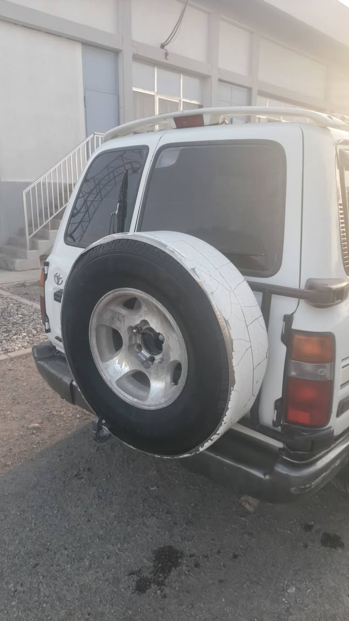 لاندكرز ليلى علوي 97 كير محرك بلادي جاهزه تبريد فول صرف البانزين جيد جدا كابريتر السعر 65 ورقه ***********
