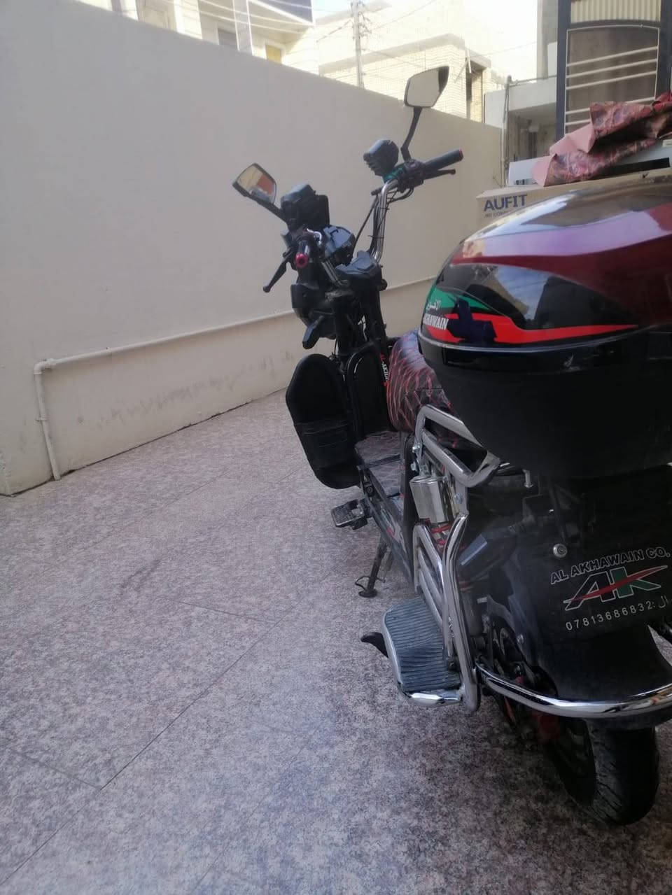السلام عليكم
دراجه شحن هارلي للبيع 
الدراجه فقط تحتاج تبدل بطاريات 
والباقي كلها بلادي ما بيها شي 
السعر 450
للاستفسار 
*********** واتساب

نص مكتوب في الصور:
- 6:03 PM
- 6:02 PM