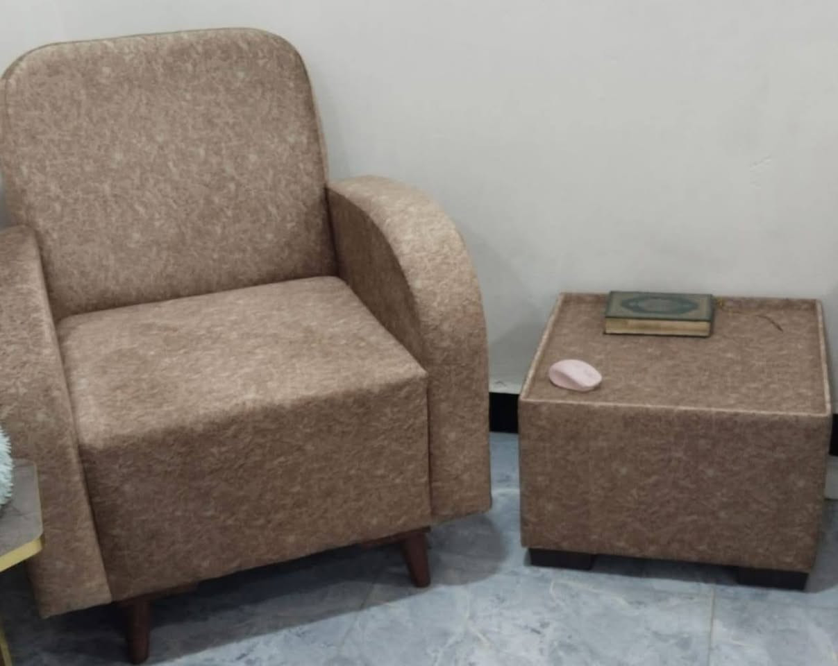 كنبة • جديدة • ما مستعملة
