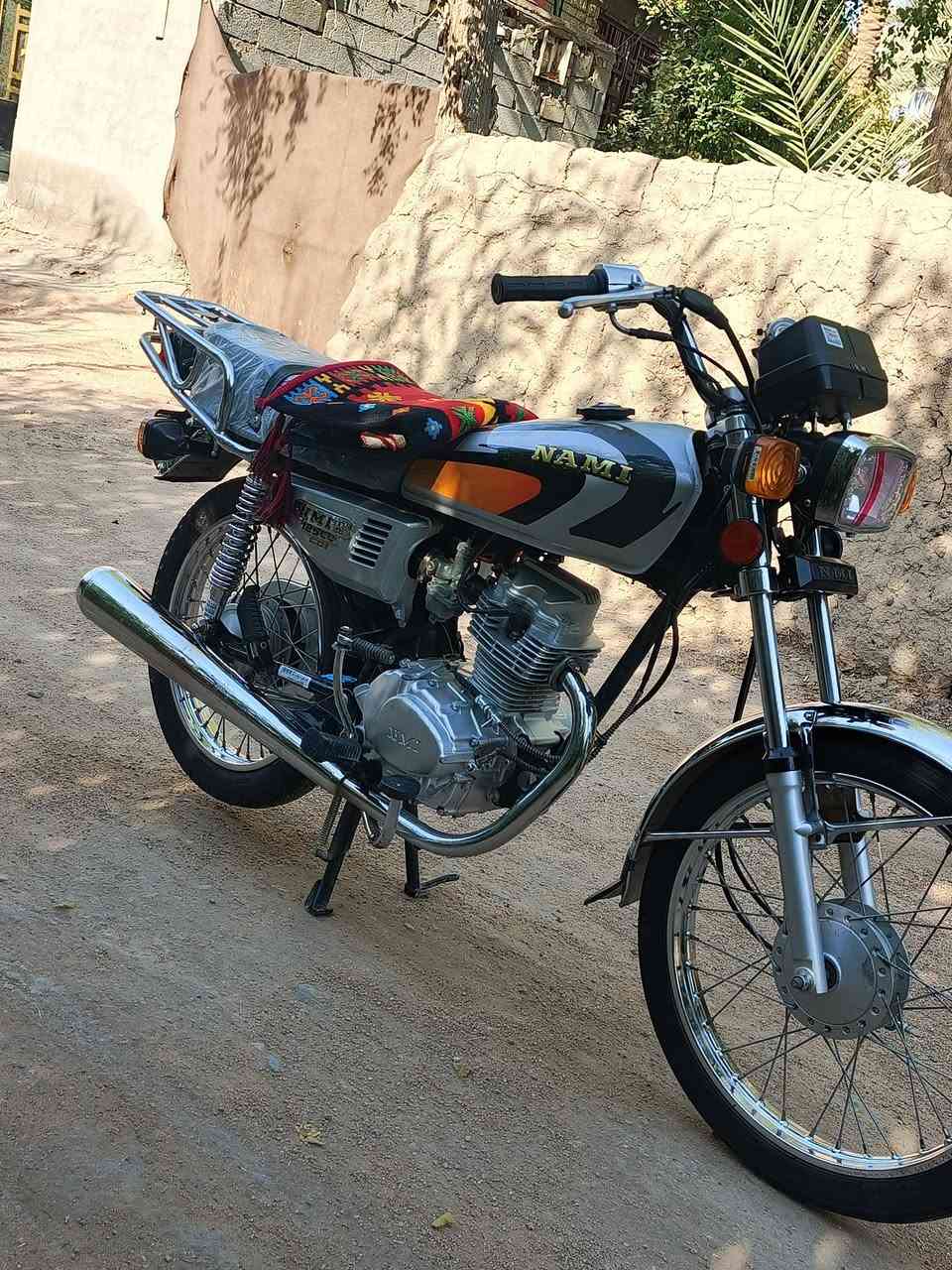 سلام عليكم نامه شلامجه بلاد بلاد وكيلها نوفل انضف من لصوره
مكان كربلاء اطويريج 
السعر 1200 
***********

