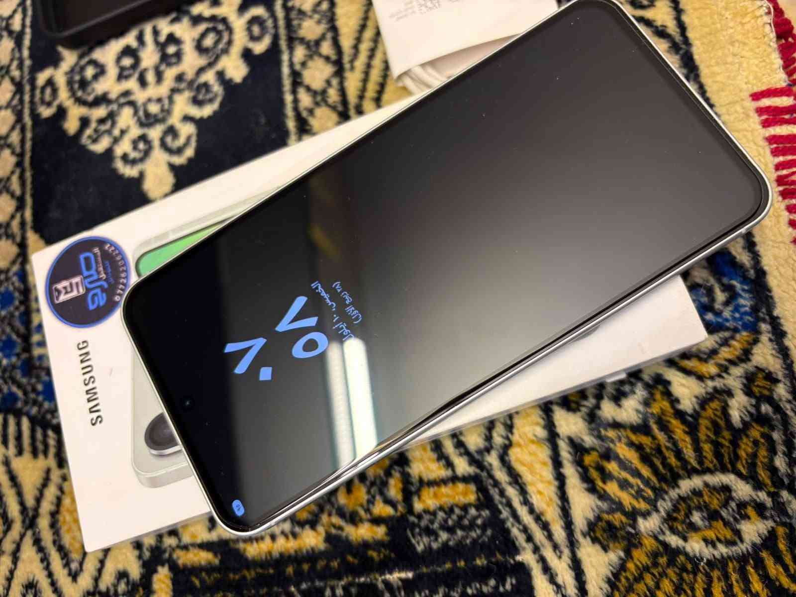 سامسونك A56 ستخدام قليل نضافه100% ذاكره 256 العشوائيه 12
مع راس شحن اصلي 45 واط
ملحقات كامله .. بغداد السعر 450 الف.. ***********
