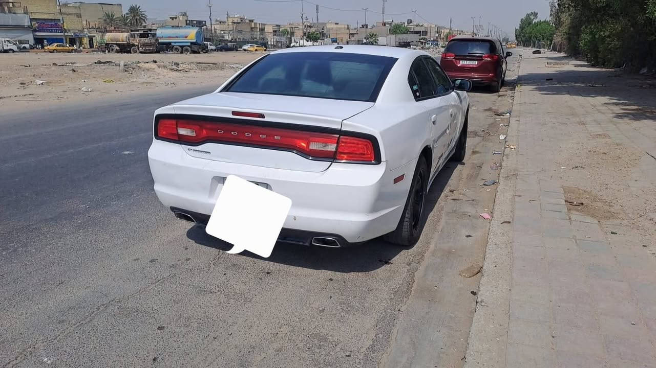 السلام عليكم ورحمة وبركاته للبيع جارجر ادوات كص موديل ١٤ اصل سياره جديده وجاهزه للاخير بدون نقص متوم شمالي ارقام وسنويه انكليزي سياره موصفات فول للاخير ماعده الفتحه كير طياره ٨ نمر شاشه جبيره كشانه حضن كير ومحرك شرط صدر امامي وخلفي جديد كهربائيات كلها شغاله محرك ٦ سلندر 
السعر ٤٨ وبيها مجال بسيط اخوان الشراي يتصل خاص ماجاوب 
*********** تكريت, صلاح الدين

نص مكتوب في الصور:
- 4 SUNDAY