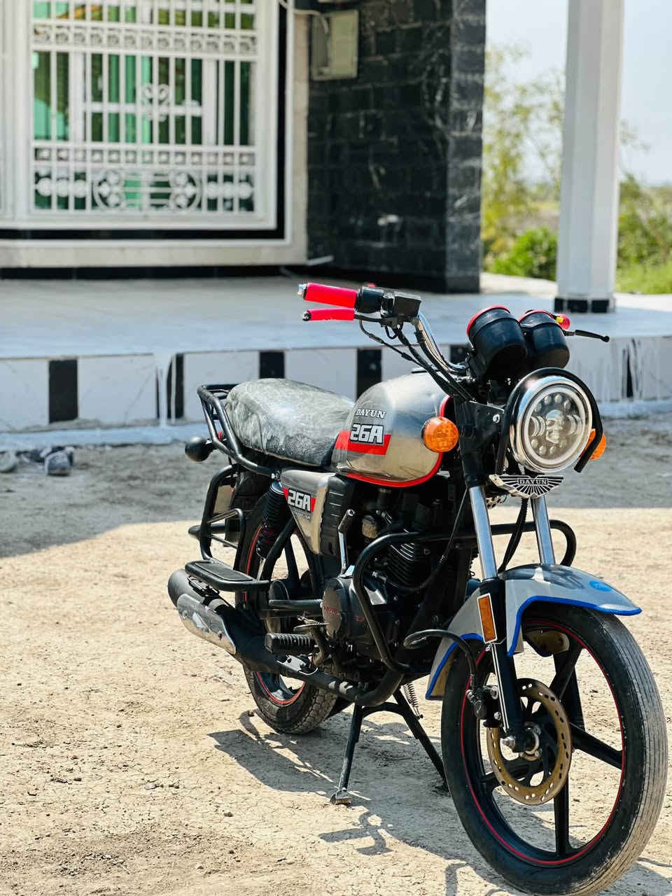 ً
دراجه دايوان نفخ مديل 21 طالعه ب22 اوراق اصوليه محرك 🏍️200cc كتابه حمره لون مميز مكفوله كفاله عامه دراجه نضيفه ابمعنى الكلمه كهربائيات شغاله🚨السعر 1200 وبيها مجال المكان بابل محاويل 

*********** // *********** بيهن واتساب
