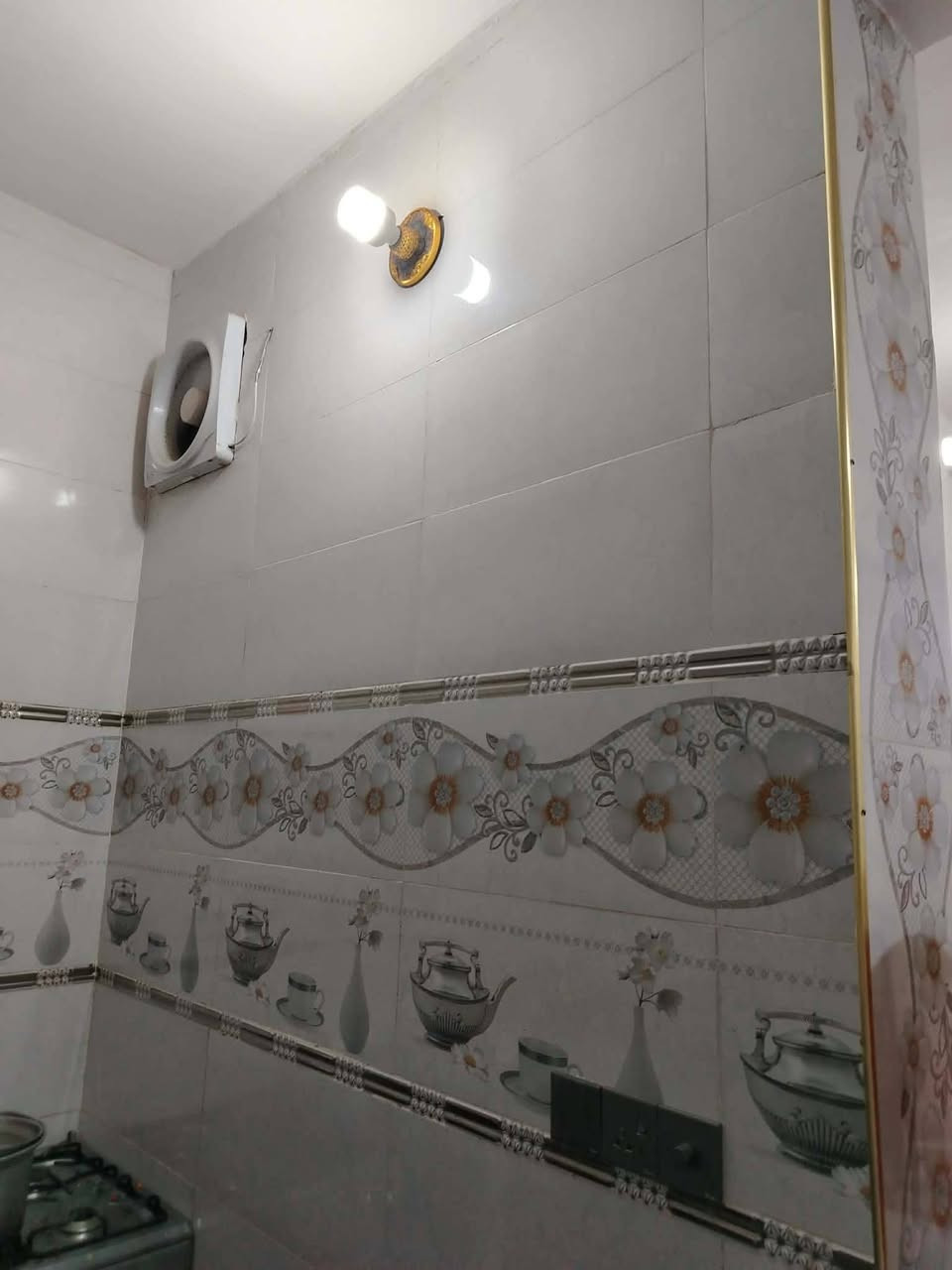 دار🏠 للبيع للبيع طابق ونص المساحه 100متر على ساحه ✅
حي النداء شارع المجمعات منطقه 52 قريبه على الشارع السعر97
وبيه مجال للاستفسار خاص او ***********
