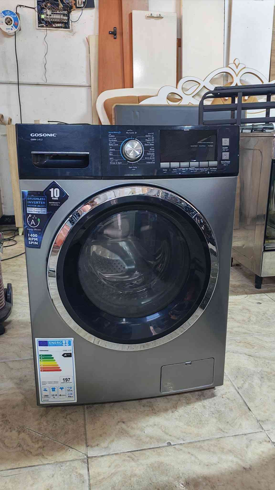 طباخ و غسالة البيع بسعر مناسب ومستعجل على بيعتهم 
*********** وتساب
