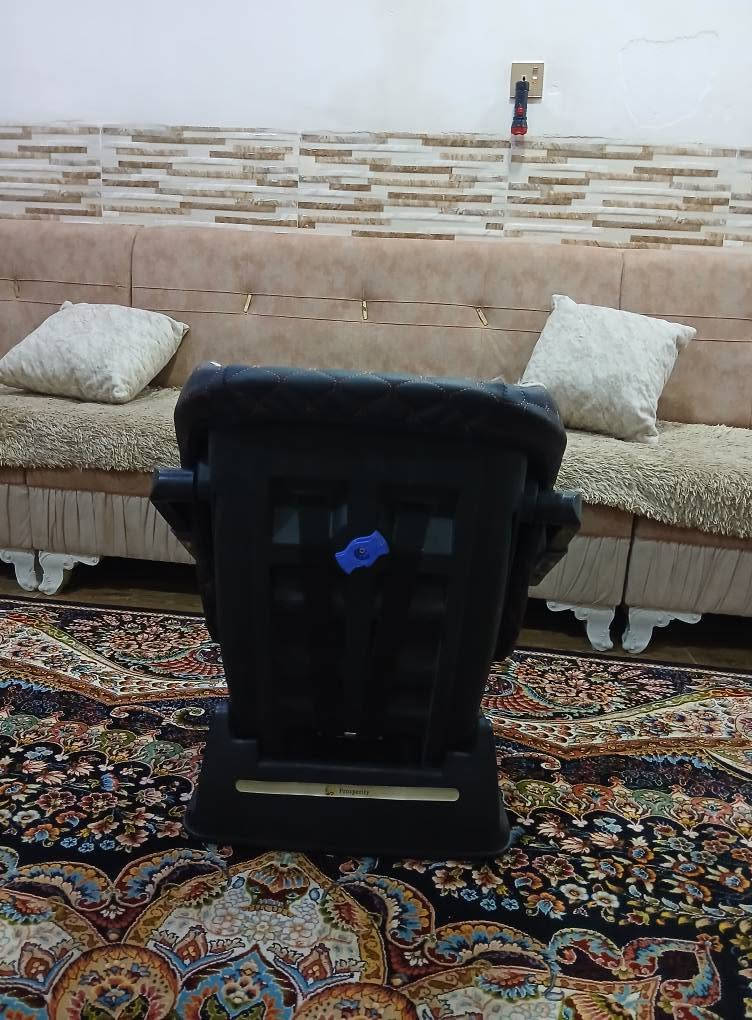 کورسی ناوسەیارە بۆمناڵ ئەوروپیە شەریکەی zooye زۆر بێعەیب و مەزبوتە ، تایمی خەوی هەیە لە 4 مانگی بۆی ئەبێ تا 6 ساڵی ، قایشی بەستنەوەی هەیە
خۆی 85 هەزاری پێدراوە سعری ئێستای 30 هەزارە کۆتای
سلێمانی ، گەیاندن هەیە*********** السليمانية, العراق
