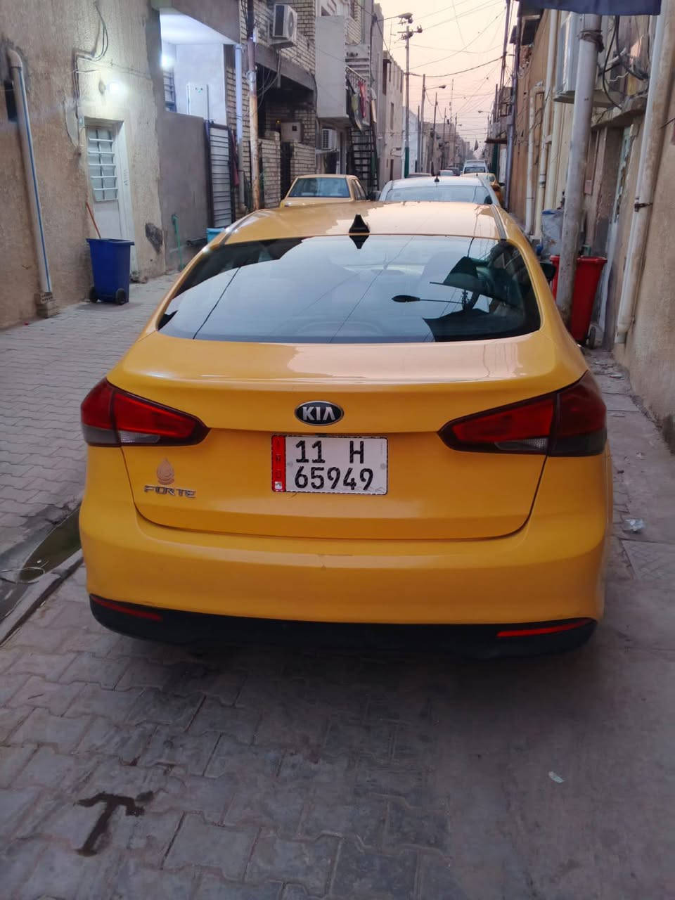 كيه فورتي 2018وارد امريكي صور الحادث بالمنشور السياره جديده جداً او جاهزه من كلشي مكينه 2000دوش  كير at رقم بغداد دولي بسمي السعر 105او بيها مجال العنوان بغداد الجديدة رقم الهاتف***********
