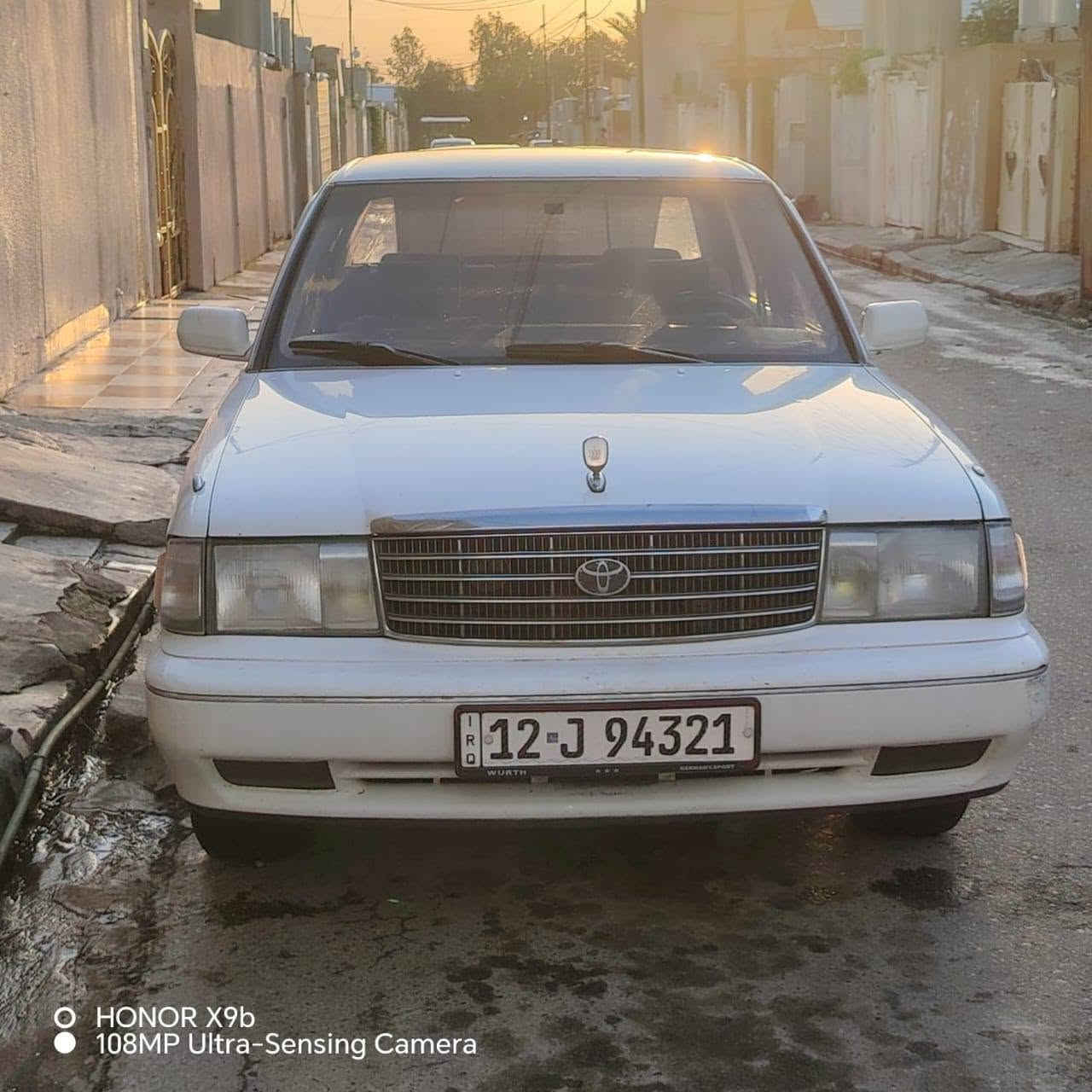 ارنب يسرا بلاد رقم نينوى بيها قطعتين صبغ السعر ٨٥ وبيها مجال الشراي يتصل مكان السيارة الموصل ***********

نص مكتوب في الصور:
- HONOR X9b
- 108MP Ultra-Sensing Camera
- O HONOR X9b 108MP Ultra-Sensing Camera
- HONOR X9b 108MP Ultra-Sensing Camera
- O HONOR X9b
- HONOR X9c
- 72mm f/1.75 1/100s ISO104