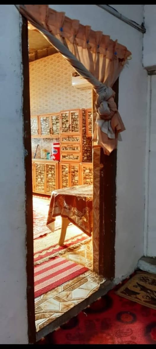 يتوفر بيت الليجار
العنوان البصرة ابي الخصيب  شارع الوصطي قرب علوة الفايز 
المساحة 250متر   
يتكون من غرفتين وصالة  وديوان وكراج  سقف كون كريت  
سعر اليجار 350قفل 
ستفسار ابو عباس 
***********
