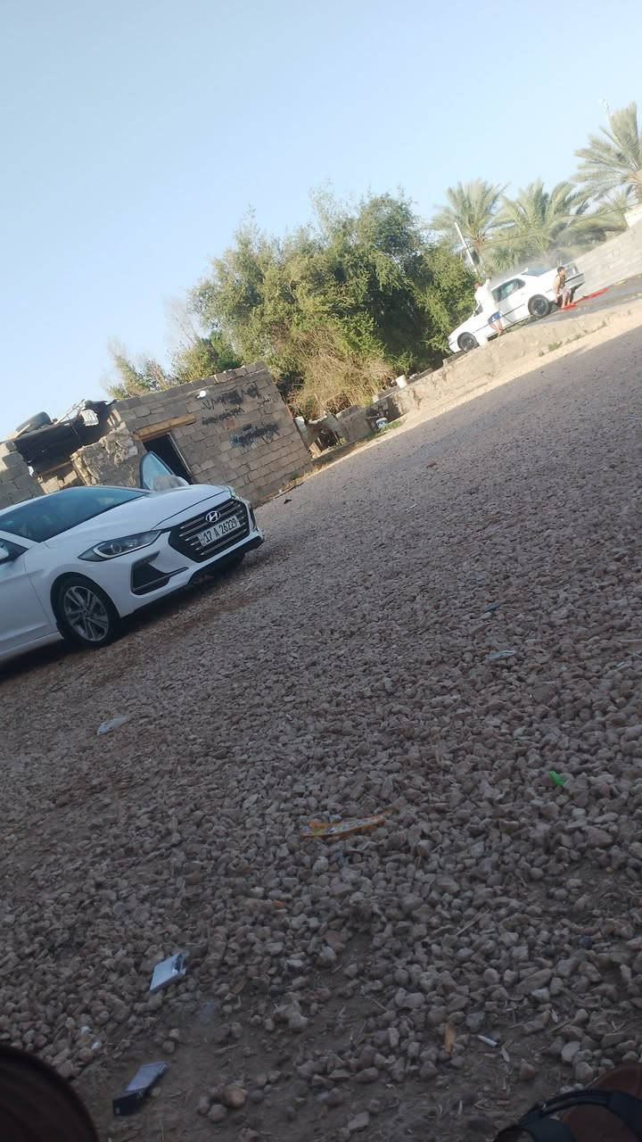 سلام عليكم النترا ٢٠١٩وارد خليجي للبيع نقد فقط السعر ١٤٢ السياره ماشيه ٢٠٠ الف قابله للزيادة السياره بيه طخات شخوط خفيفه بدعميات موصفتها فتحه بل السقف مري شفط دخول ذكي حساسات بكل الجهات خلف إمام جوانب مكيه ٢٠٠٠ دوش شرط السياره مرزوقه ومال جناي بيع مستعجل السياره بيه سونار موجود للاستفسار اتصل على الرقم ***********
