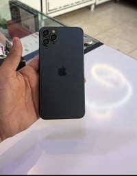 آيفون ١١ برو ماكس • ٢٥٦ • بطارية ٨٠٪