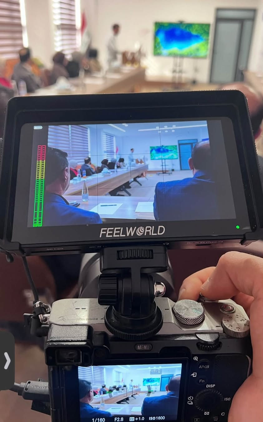 شاشة FEELWORLD • مع بطارية • للمصورين