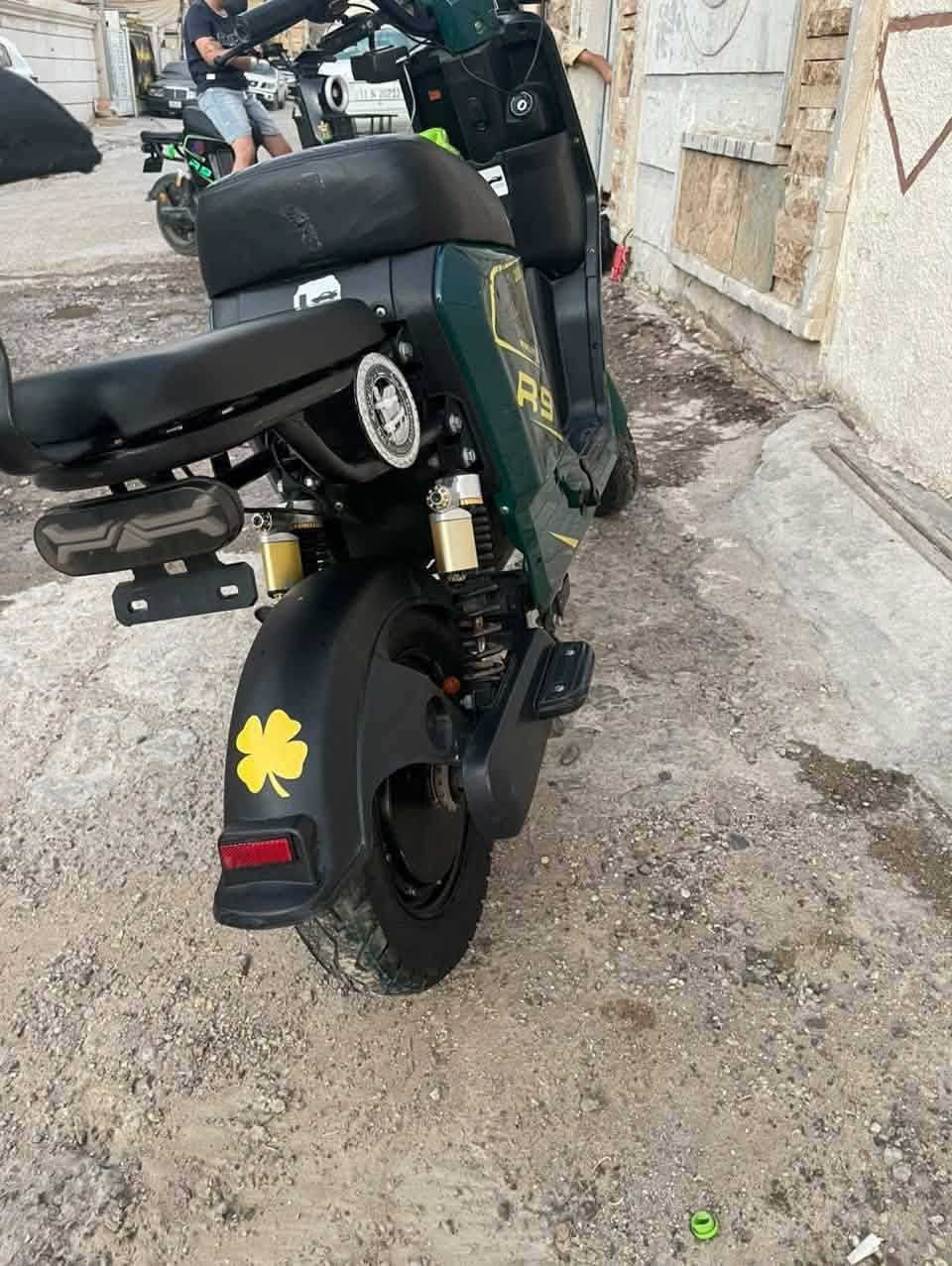 r9 • شحن • بدون بطاريات