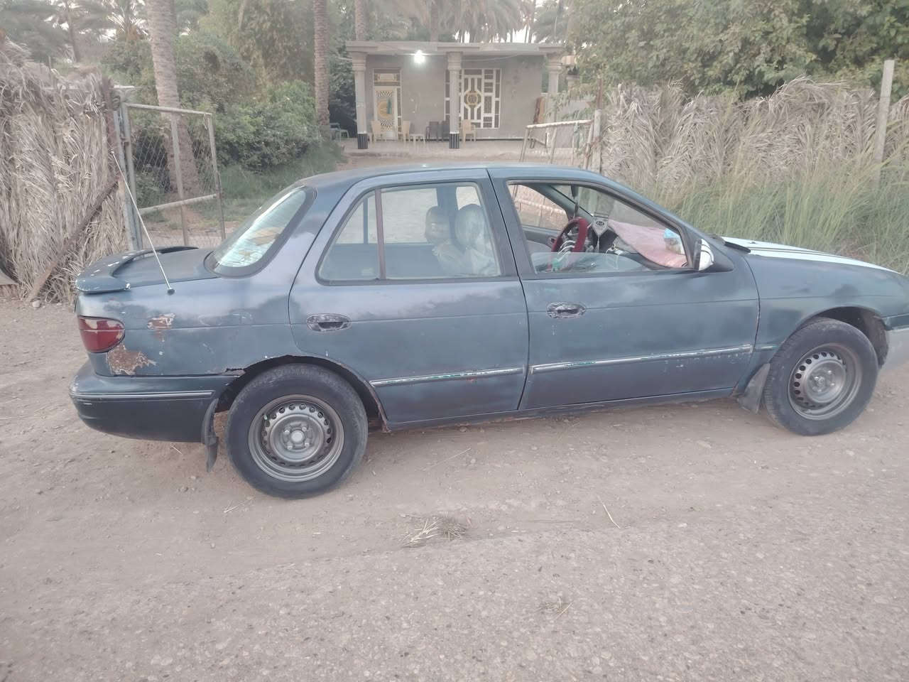 سلام عليكم كيه سيفه البيع موديل 1993 رقم بغداد  مشروع وطني  رقم نكليزي سنويه   2030 مكفوله كفاله عامه  بس هلالات جاملق الخلفيه بيه خياسات شويه تخم تاير كهربايات شغاله  بلادي جام كهربائي    سدر امامي وخلفي جديد رقم تلفون؟؟ ***********«  ملاحضه سياره تحويل ثاني يوم» مكان واسط صويره
