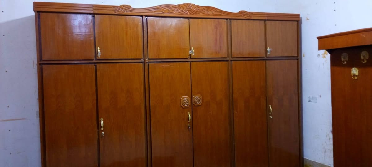 غرف حطاطه السعر 500 وبيه مجال المكان رمادي الزراعه يمه جنسيه الموحدة رقم التواصل ‏‪***********‬‏
