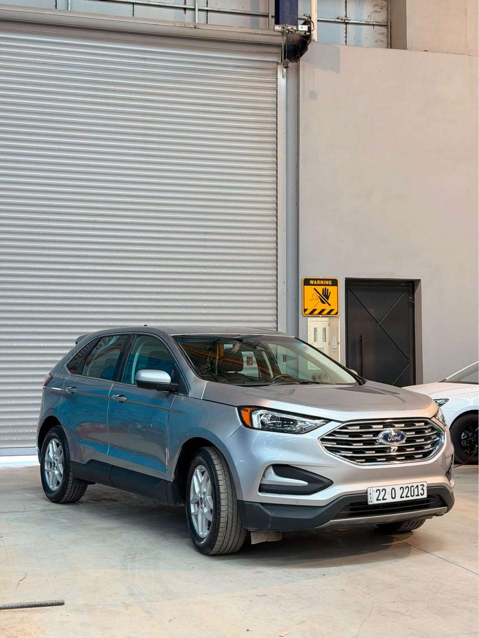 2023 FORD EDGE-SEL.AWD
فورد ايدج (SEL) موديل : 2023
‎اللون : سلفر
ماشية 90 الف كم
حجم المحرك : 4) 2.0L TURBO. سلندر)
ملاحظة السيارة : فقط بونيد و جاملغ صبغ بدون دواخل
كافة الايرباكات سليمة %100
(SEL.AWD) المواصفات
دبل اكسل (AWD)
ابواب بصمة
بصمة تشغيل
شاشة تيسلا
دشبول ديجيتال
كاميرا
گير ماوس
هاند بريك بصمة
(AUTO HOLD) اوتو هولد
(AUTO START) اوتو ستارت
(AUTO STOP) اوتو ستوب
رادار امامي (تحديد مسار)
رادار جانبي (نقاط عمياء)
رادار خلفي (التحذير من الاصطدام)
فرامل الطوارئ
حساسات خلف

تحكم استيرن
كشنات جلد
كشنات كهربائي
كشنات هيتر
تبريد لمس
تبريد مركزي
لايتات (LED) ليد عدسة زينون
بكلايتات (LED) ليد
وبعد هواية مواصفات...
هزة و سنوي و رقم كل جديد الى ٢٠٣١ و بإسمي
سعر ١٤٥$ 
تفاصيل اكثر الاتصال على ارقام التاليه
*********** أربيل, العراق
