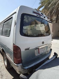 سيارة H1 موديل 2012 كير ومحرك مكفول بس بيه طخات بصيط على البارد السعر ...