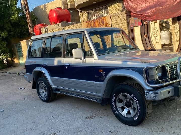 السلام عليكم كالوبر للبيع مديل 95 باسمي مكينه  گير اوتوماتيك مكينه 3000 ففتي خير من الله كشر بلادي صدر جديد صار اله 10 ايام من شديته السياره حلوه مكانهه بغداد مدينه الصدر حي طارق الوسط *********** السعر 50وبيهه مجال
