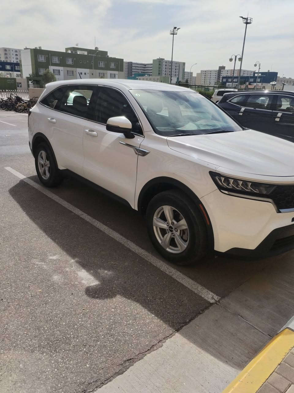 السلام عليكم
كيا سورنتو 2023 وارد امريكي Lx ماشية 26000 الف ميل بدون ايرباك رقم بغداد للتواصل ***********
