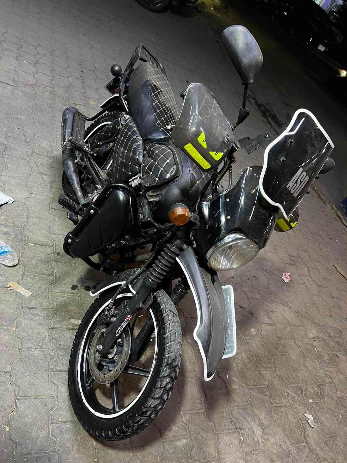 بوكسر جبلي • موديل 23 • مرقم كامل