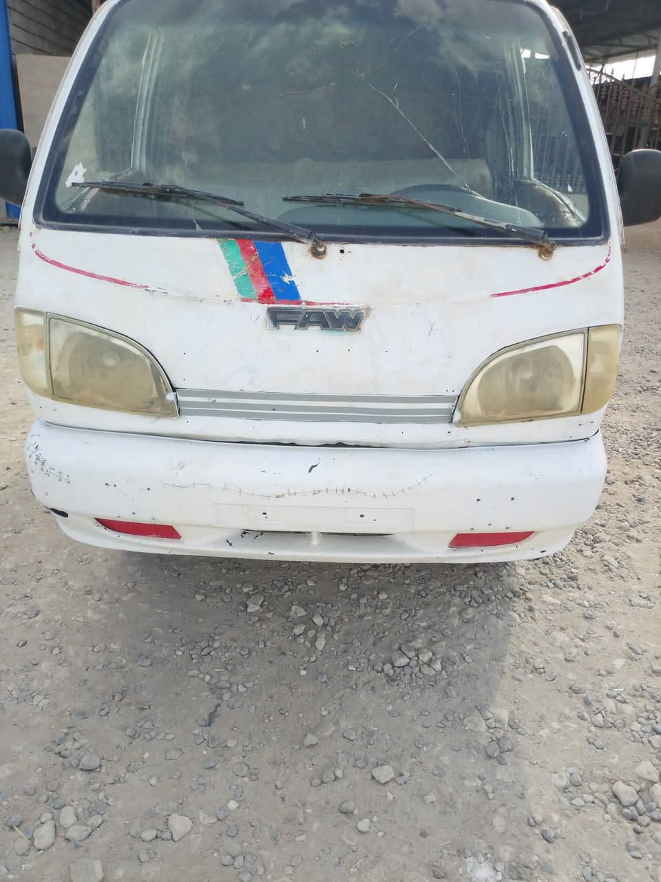 فاو 2006 منفيس
محرك بداية تبخير كير شرط 
شاصي نضيف بس بيه تصليح عند تاير الخلفيه 
بيها اوراق مصوره بدون وكاله 
السعر 10
***********
مكان السياره ناحية ربيعة عوينات
