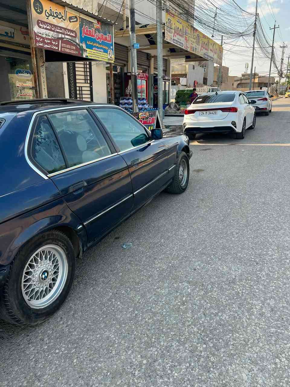 بيع بي ام دبليو حجم 730 سعرها ٤٠ قفل قفل 
مكينه فل 6 سلندر 
تبريد ثلج ❄️ 
طخم جديد 
نواقص السياره بسيطه 
كزوز رياضي 
كامره وشاشه ومظخم صوت 
كير اوتو 
للاستفسار اكثر ***********
***********
عنوان السياره موصل حي سماح
