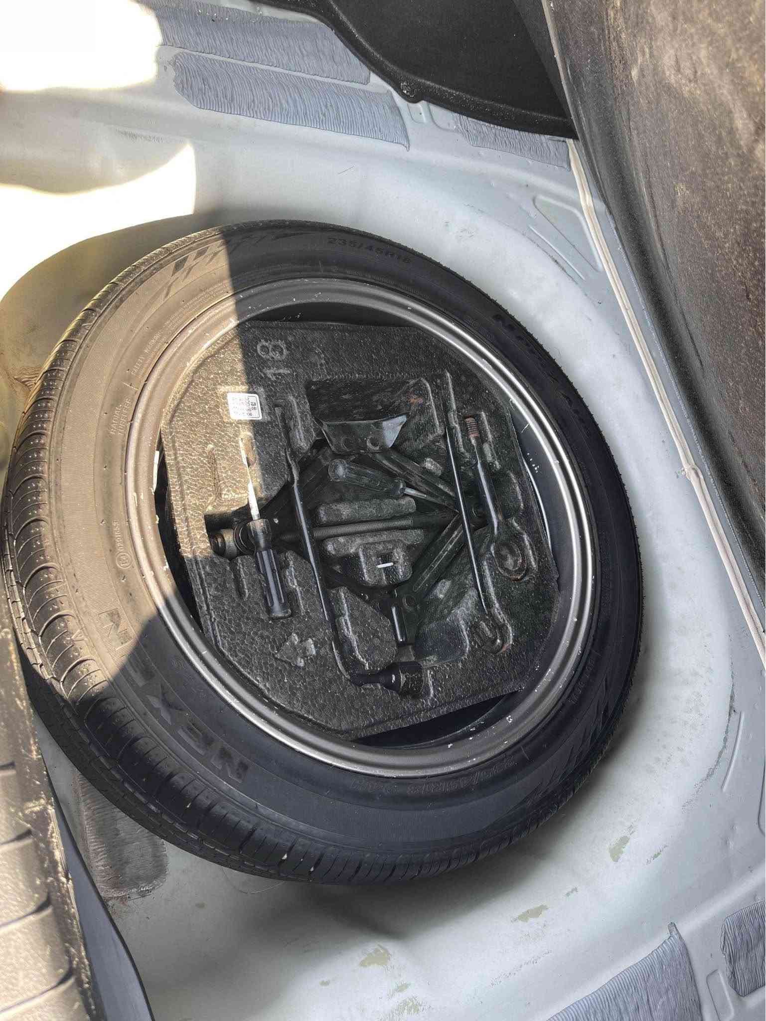 سوناتا خليجي موديل 19 محرك 2400 كزوزين كفاله عامه من كلشي حتى الدعاميات كفاله حتى من البارد مكينه وكير وحداديه تخم تاير كله بالكفالة كارتون السياره تجي وتحكم عليه رقم بصره باسمي تحويل ثاني يوم هزه وسنويه جدد ل2030 داخل بيجي غرفته جديده شفتات ستيرن كشنات كهرباء مرايات شفط تبريد قطعتين ويل كروم سياره مكاني البصره السعر 168 الشراي يتصل *********** Singapore
