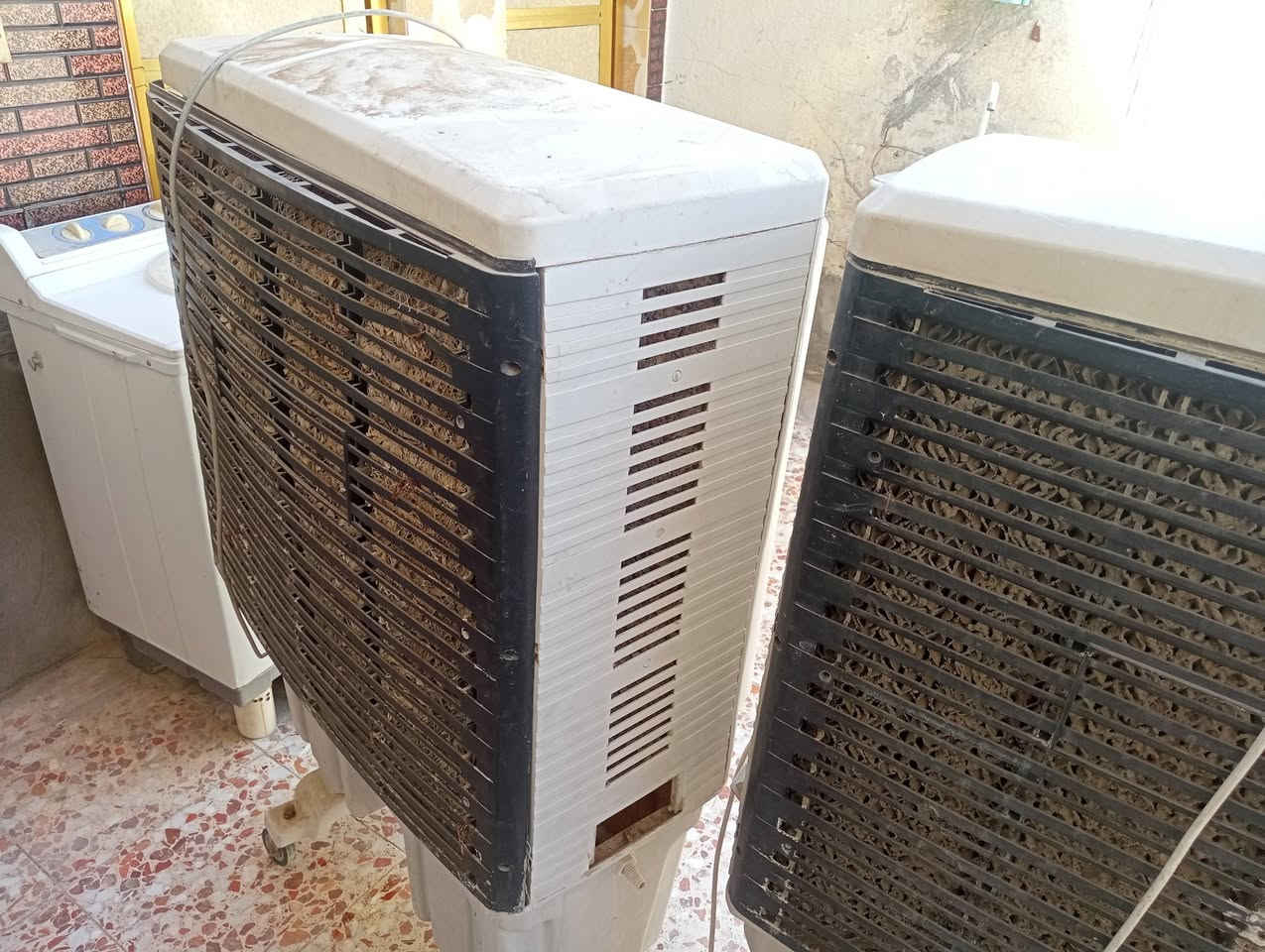السلام عليكم من رخصة الادمن المحترم مبردات برفاب الاصليات وحدة نشتغل والثانية ماتشتغل كشرهن كلش نظيف اي كسر مابي مكانهن حلة مركز المدينة قرب العتايج قرب فرن صمون يعرب سعرهن اثنينهم ٧٥ ألف للاتصال ***********/***********
