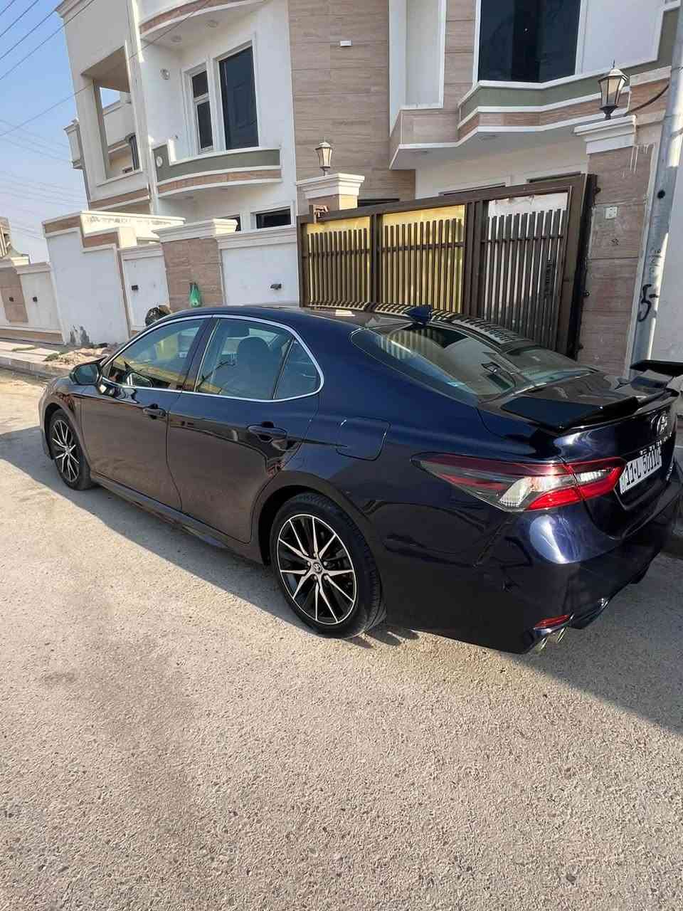 كامري 22للبيع SEبلص لون نيلي
رقم بغداد 

ماشيه 85 mi 

بصمه تشغيل 

ترحيب 

رادارات 

تحديد مسار 

نقطه عمياء 

ثلاث وضعيات قياده 

كشن جلد وكهرباء 
فتحة سقف 

ضرر بابين مبدله مال گصه + الجاملغات مرشوشات كلير بدون ضرر 
للأستفسار الاتصال عالرقم 
***********
