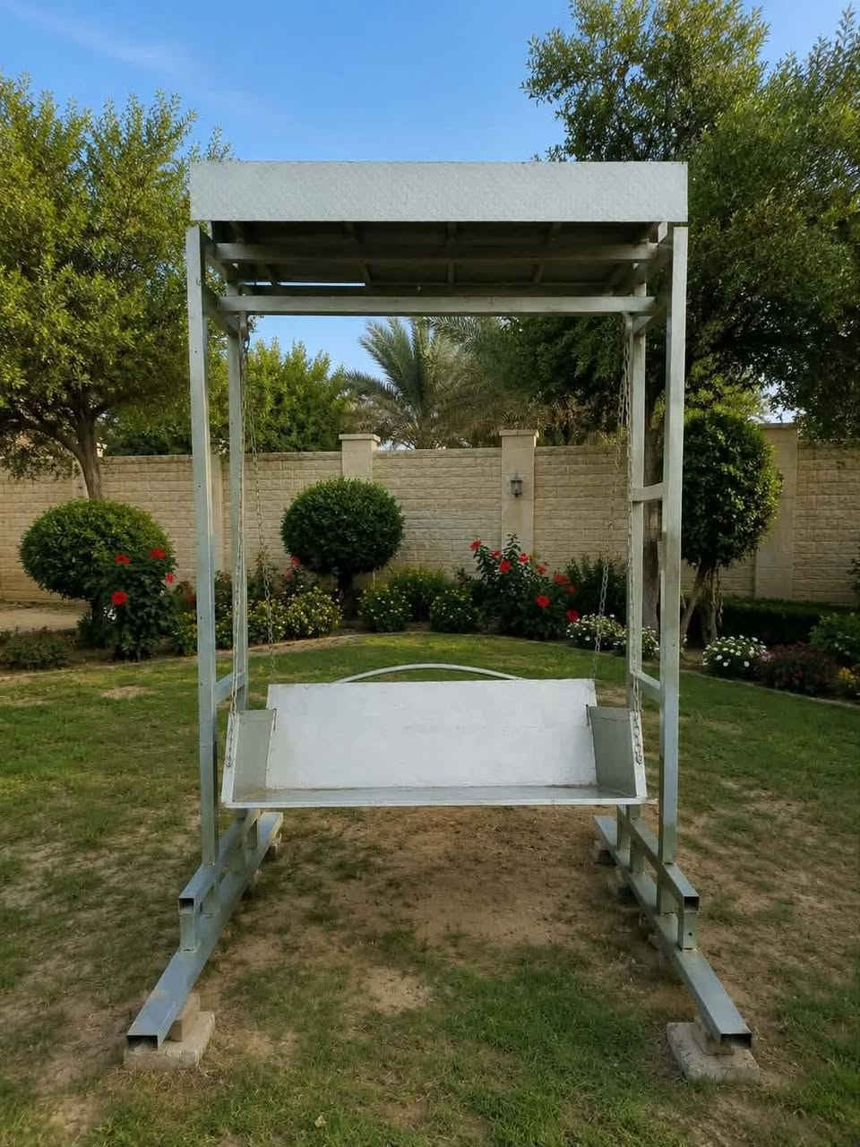 مرجوحة صناعة جديدة شغل مرتب ومتقن مصبوغة صبغ كامل وجاهزة للاستخدام.

✅ هيكل من الحديد الثقيل والمتين.
✅ صناعة جديدة بالكامل.
✅ صبغ كامل بجودة عالية.
✅ مناسبة للحدائق المنازل والاستراحات.

💰 السعر: 175 ألف دينار وبيهه مجال 
للاستفسار يرجى التواصل على الرقم( ‏‪***********‬‏)
