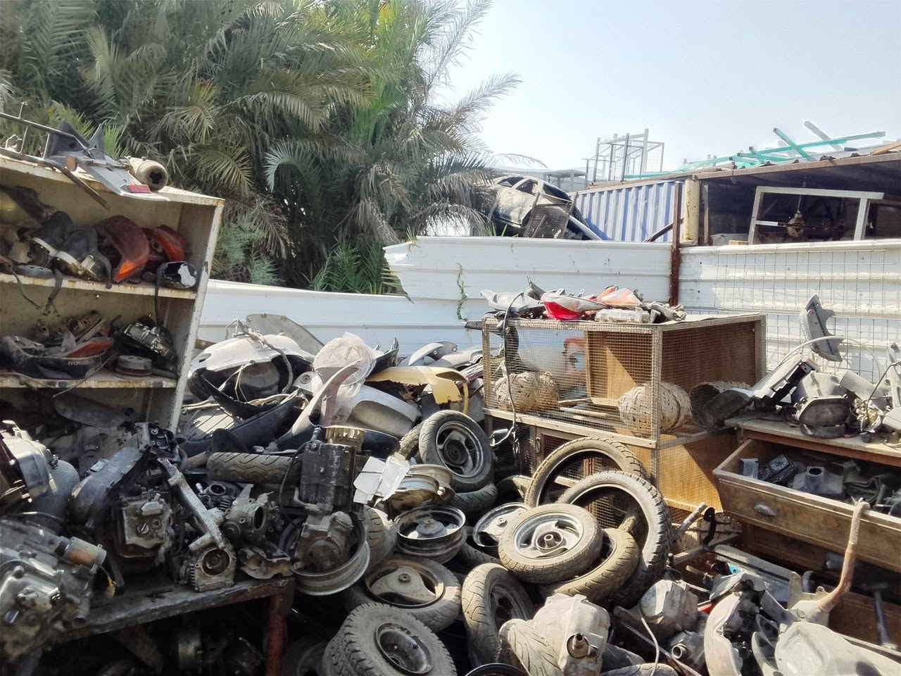 السلام عليكم تفصيخ جميع انواع الدراجات 
مكان بغداد حي العامل شارع المصرف 
***********
