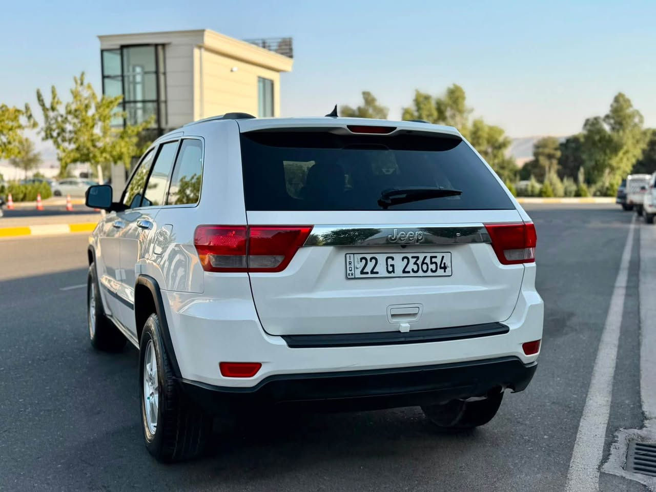 بسم الله الرحمن الرحيم 

ارخص سعر كل عراق 123$ ورقة  🔏🔥🔥👋🏻👋🏻
▫️ملاحظة : بيها 22$ ورقة غرامة نزل بسعر ✅

جيب لاريدو موديل 2011 

محرك ٦ سلندر ٣٦٠٠ محرك بشرط…. 
ماشية 127 .........

▫️صبغ ( اربع قطع صبوغ بدون داخل و بدون أيرباك )❌

مواصفات// 
بصمة . حساس . مرايه كهربائي. شاشة و كاميرا. 
كشن كهربائي. تحكم ستيرن. تحديد سرعة. فوليوم … 

محرك گير صدر حداديه تبريد تخم تايرات جاهزة 🧿🧿

رقم و سنوي جديد تحويل مباشر… 

مكان سيارة سليمانية… 🙏
                                                   ☎️:***********
    *********** واتساب السليمانية, العراق

