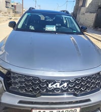سورنتو موديل ٢٣ رقم بغداد، فئة LX  حادث خلفي فقط ماشيه ٨٦ K ، محرك مفت...