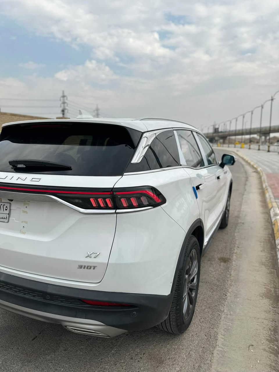 كفالة عامة موديل 2025 رقم واسط حرة تحويل ثاني يوم
BAIC BEIJING. X7 
ممشاها 16،000 زيروو
محرك ميتسوبيشي ياباني 1500 تيربو
الگير من شركة ايسن اليابانيه 
نظام التعليق من شركة مرسيدس بنز 
كامرات 360 درجة
تدفئة تبريد كشنات وستيرن 
كشنات جلد 
اضاءة مخفية بالدشبول مع الأبواب 
جنطة كهرباء 
ثلاث شاشات 
شاشة دشبول وشاشة للتحكم وشاشة تبريد 
مكان السيارة واسط (الكوت)
السعر 180 وبيها مجال او مراوس حسب القناعة 
رقمي ***********
