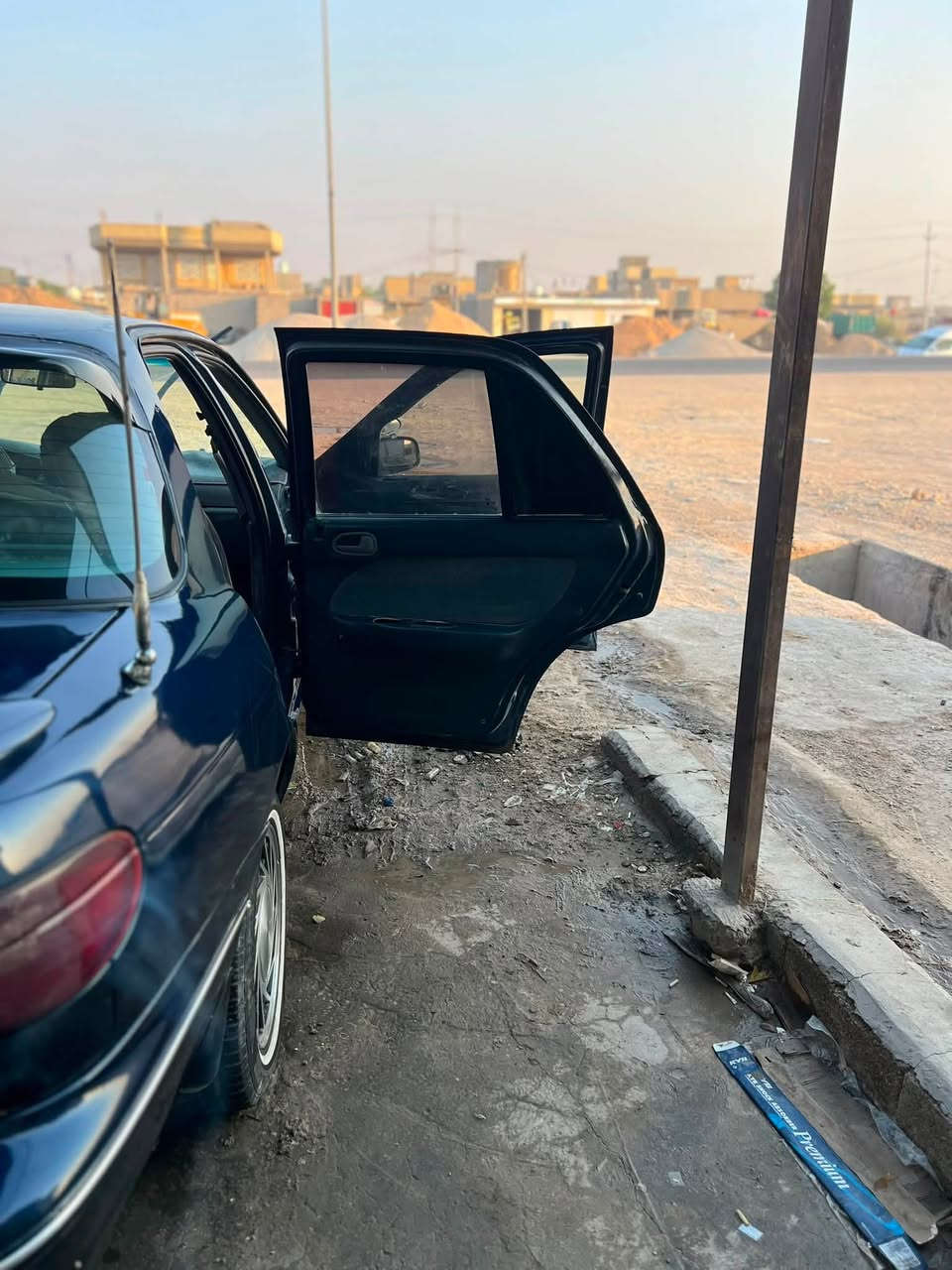 السلام عليكم كيا سيفيا للبيع 
نزلت سعرها مستعجل ع فلوس 

مصبوغه حزام جماليه مابيها ضربه 
كير محرك حاله جيده 
سنويه نافذه 
رقم بابل تحويل مباشر 

سياره جاهزه 
السعر 23 وبيها مجال 
مكانها واسط قضاء النعمانيه 
***********
