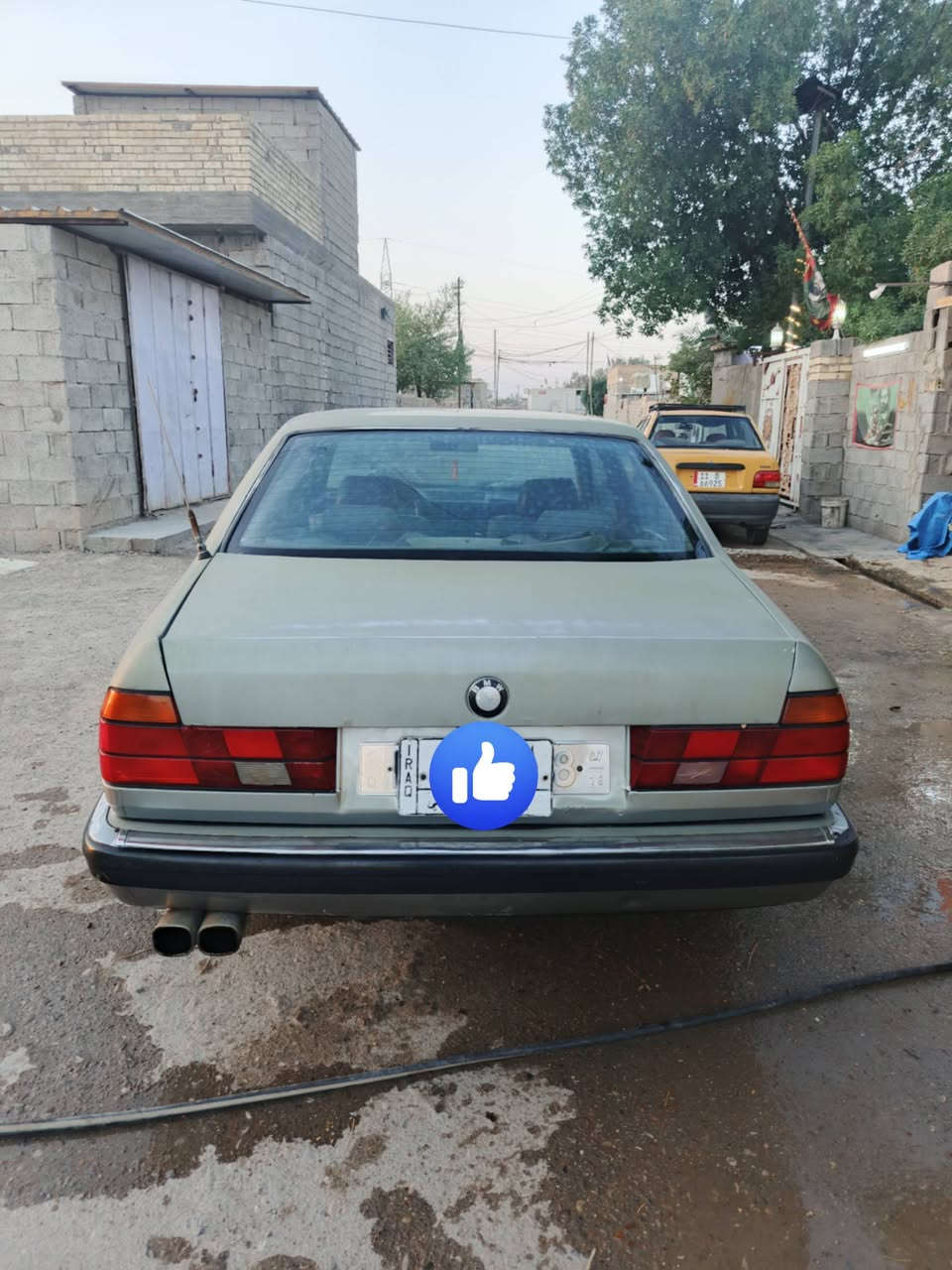 السلام عليكم اخوان، BMW حجم 735i 
موديل 88 
رقمها بغداد 
گير ومكينة مكفول وين ماتريد تاخذها وتطلع 
كهربائيات مكفولة 
تبريدها واكف صارله موسمين 
السيارة حلوة تستاهل تعمير 
سعرها 27$ وبيها مجال 
للاستفسار ***********+واتساب
