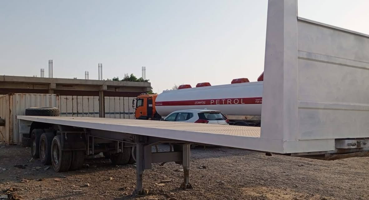 عربە المانیە للبیع
***********
۳  محور     دبل تایر
بدون فصل و ربط بدون منفست
فحل (سبرنگ)
دناکیر ۱٤
کهربائیە و جک وشاصی و حدادیە بشرط
