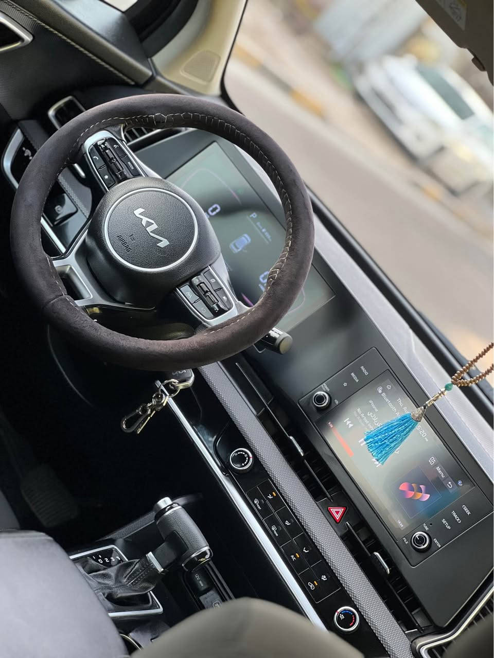 سبورتج 2023 امريكي 
رقم بغداد باسمي 
ماشيه 51 mil
ضرر كما موضح جاملغ وحافه بنيد 
باب صبغ امريكا وخلفي بارد 
مكينه 2500 
سياره جاهزه ومرتبه فقط تصليح البوب بي ترويج بسيط
مكاني بغداد 
سعرهه 172 
رقمي *********** بغداد, العراق
