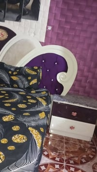 غرفة نوم • مستعمل ٨٠٪ • تحتاج تصليح سكك
