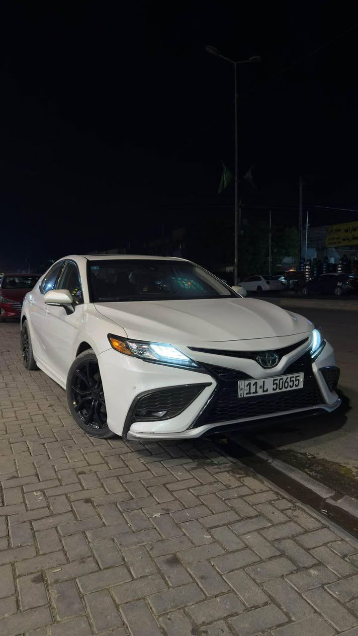 🚗 للبيع: تويوتا كامري هايبرد XSE 2022 فول مواصفات

📍 الموقع: (بغداد المنصور)

🔑 تفاصيل السيارة:

الموديل: 2022
الفئة: XSE فول مواصفات

ماشيه:30 الف 

اللون الخارجي: (ابيض صدفي)
اللون الداخلي: جلد فاخر (اسود مات) 🪑

🔥 المواصفات:• 
فتحه سقف 
مقاعد جلد فاخر 🔥
• تدفئة  للمقاعد الأمامية
• تحكم كهربائي كامل للمقاعد
• نظام تشغيل ذكي بدون مفتاح (Push Start)
• مفتاح ذكي Smart Key
.تحكمات ستيرن جهتين 
.تدفئه ستيرن 
شاشه وسطيه كبيره 
شاشه اعطال كبيره
8 وسائد هوائيه (ايرباك)
اوتو كار بلي /أندرويد اوتو
سماعات JBL
• مثبت سرعة ذكي (Cruise Control)
• حساس أمامي وخلفي
• كاميرا خلفية
• Climate Control منفصل
:::::::::::::::::::::::::::::::::::::::::::::
حادث السياره سطحي بنيد راجع ليوره ومبدل بنيد وجاملغات كلير
لغد شاصي ايرباك راديتر بدنه  كير مكينه كله بلادي ومكفول
.
للاستفسار اكثر 
***********
السعر :200 وبيها مجال بسيط للشراي بغداد, العراق
